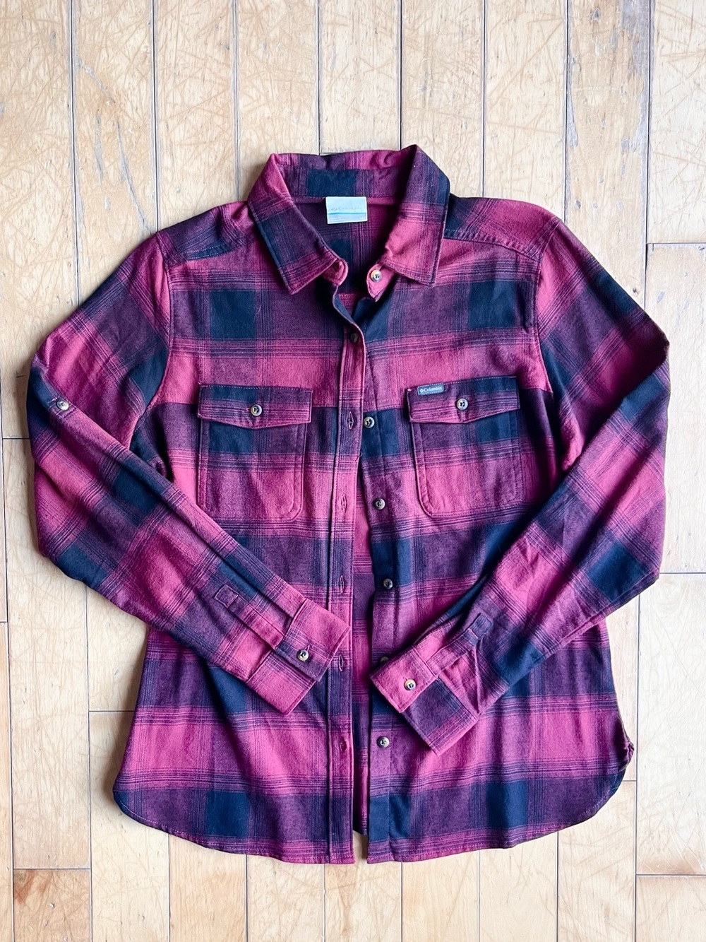 Columbia Plaid Red & Black Flannel Button-Up Shirt Size Medium